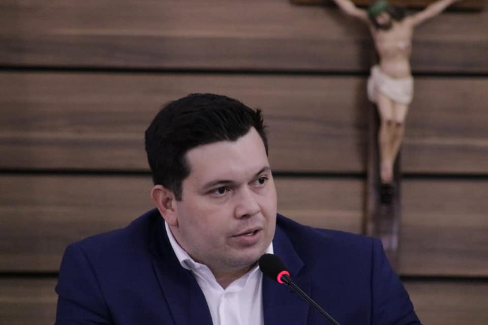 Acácio Favacho propôs intervenção da Câmara Municipal em favor dos invasores.