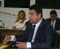 Agricultor alerta vereador Diogo Senior para o risco de desabastecimento da agricultura familiar em Macapá.