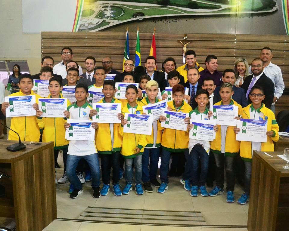 Atletas amapaenses são homenageados na Câmara de Vereadores de Macapá.