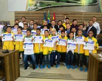 Atletas amapaenses são homenageados na Câmara de Vereadores de Macapá.