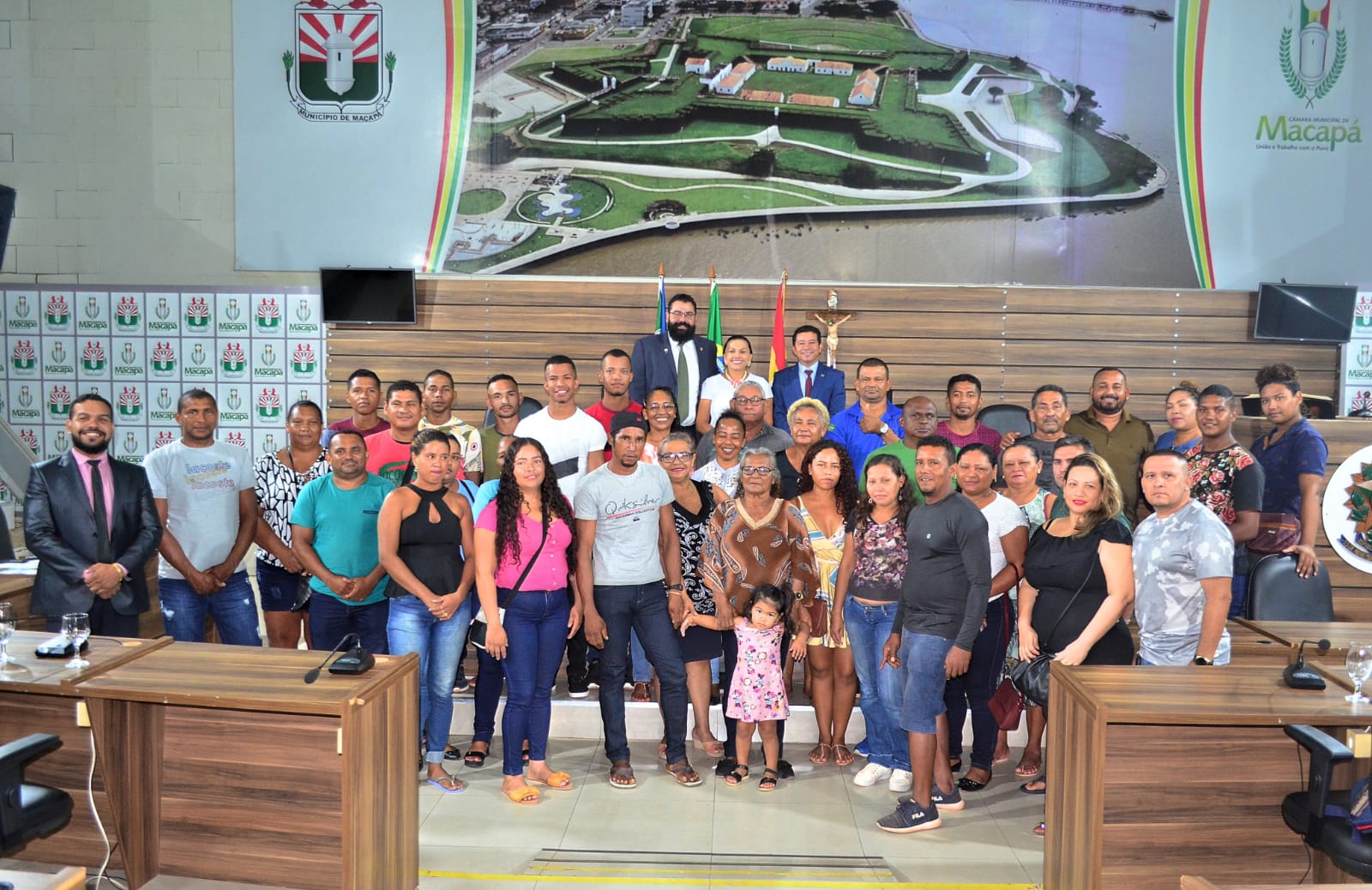 Audiência pública reúne representantes de comunidades do Maruanum para discutir criação de novo distrito