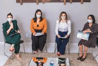 Bancada feminina da CMM realiza live para debater temas relacionados à mulher