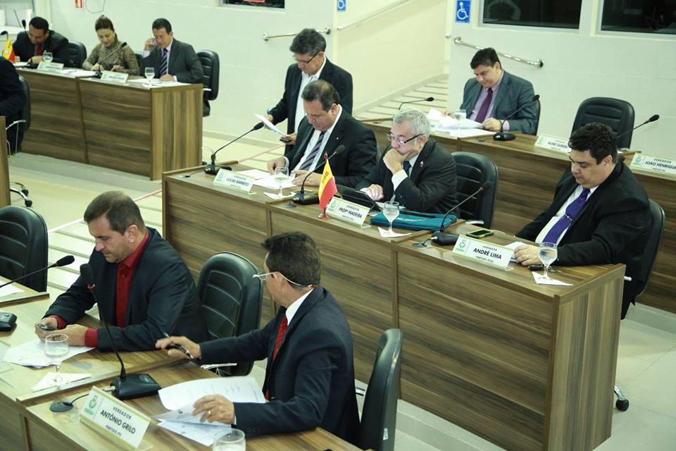 Câmara aprova dezenas de requerimentos e indicações com o objetivo de ajudar a sanar os problemas de Macapá.