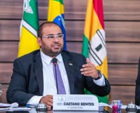 Câmara de Macapá aprova lei que regulamenta estágios para estudantes de ensino médio e superior.