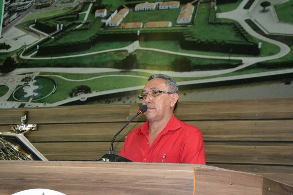 Câmara de Vereadores debate situação de ambulantes retirados da Beira-Rio