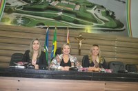 Câmara de Vereadores homenageia mães servidoras do Legislativo Municipal.
