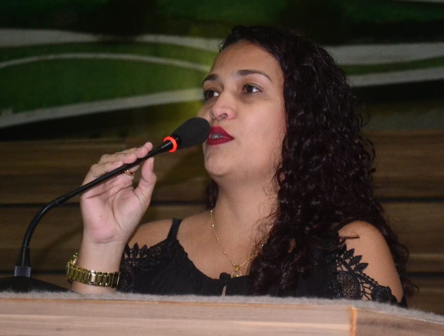 Câmara de Vereadores recebe denúncias contra diretora de escola pública.