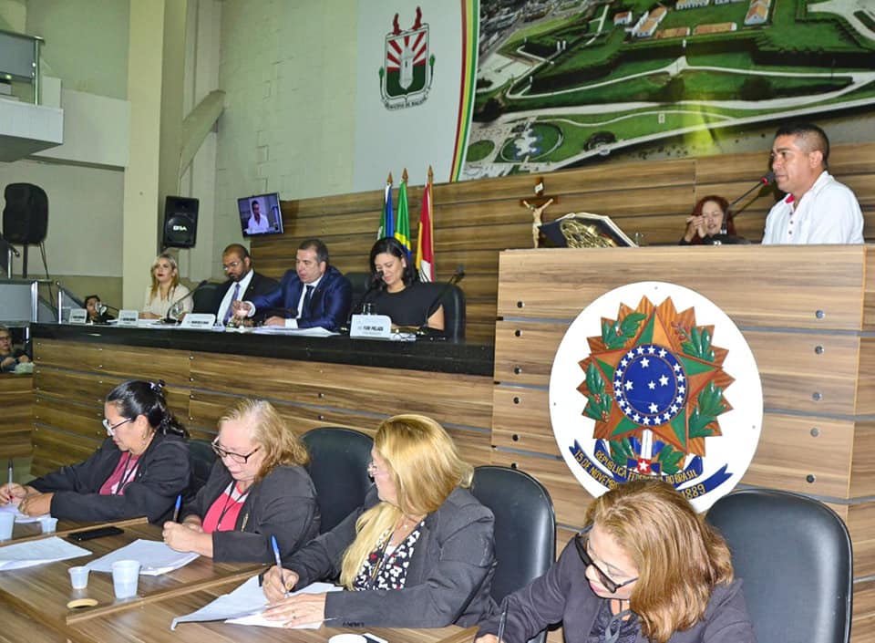 Câmara de Vereadores recebe proposta de piso salarial nacional para os agentes de endemias de Macapá