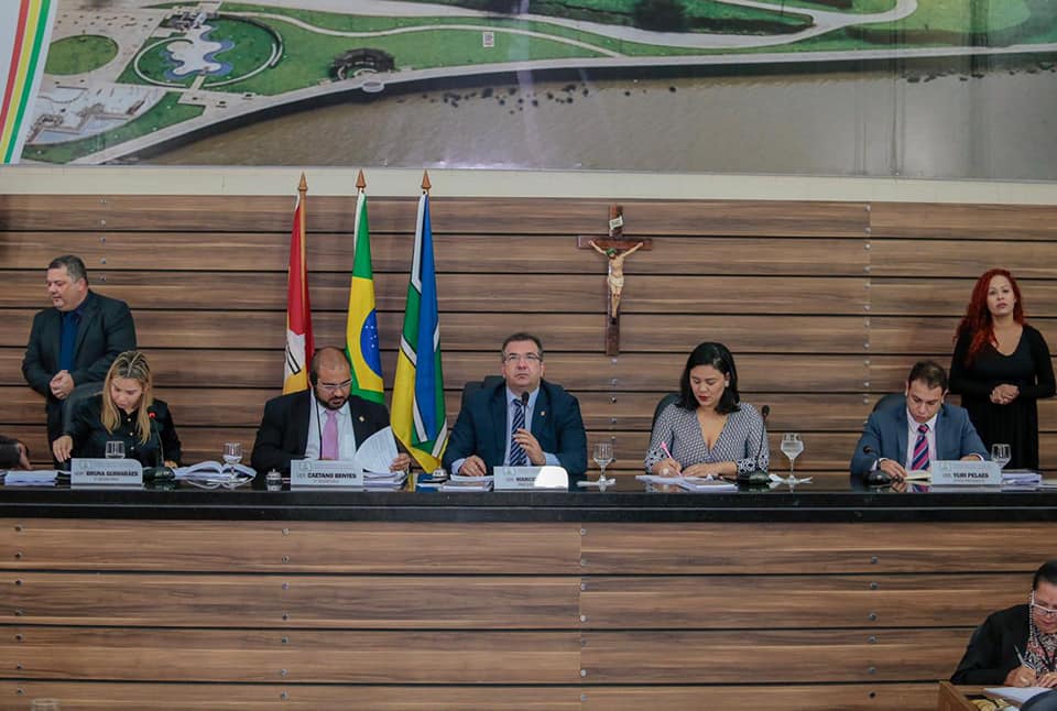 Câmara debateu e aprovou 106 proposições na sessão ordinária desta terça-feira.