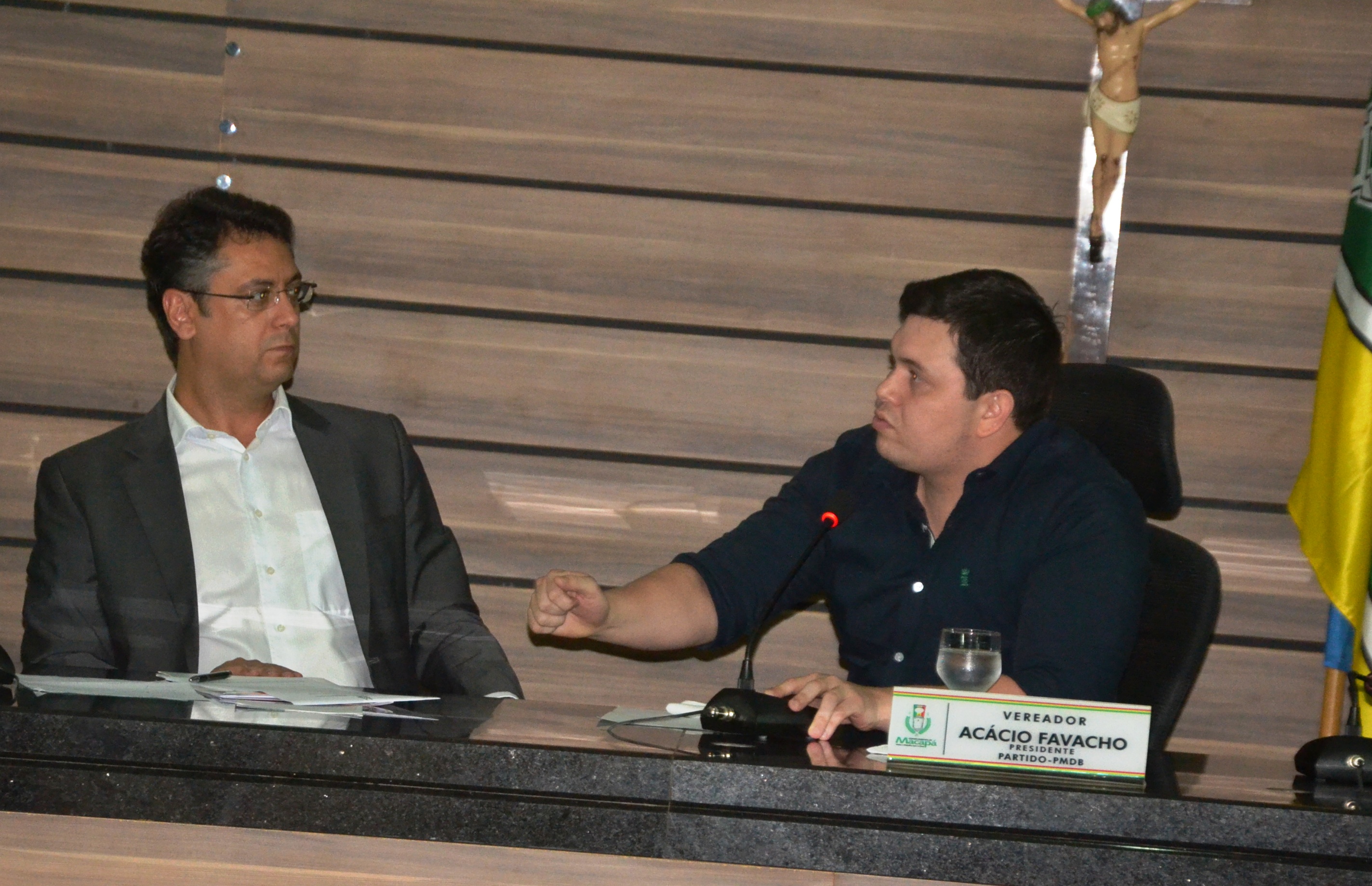Câmara Municipal recebe o prefeito de Macapá para falar sobre cortes de gastos no executivo