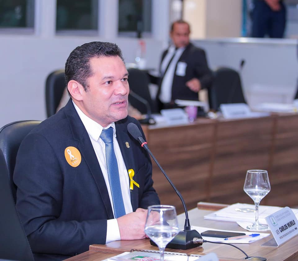 Carlos Murilo pede serviços de iluminação pública e limpeza para Fazendinha e bairros da zona norte de Macapá