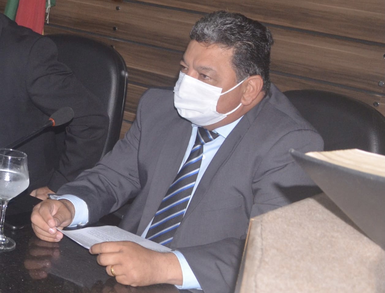 Cláudio Góes pede semáforos para o trânsito da capital