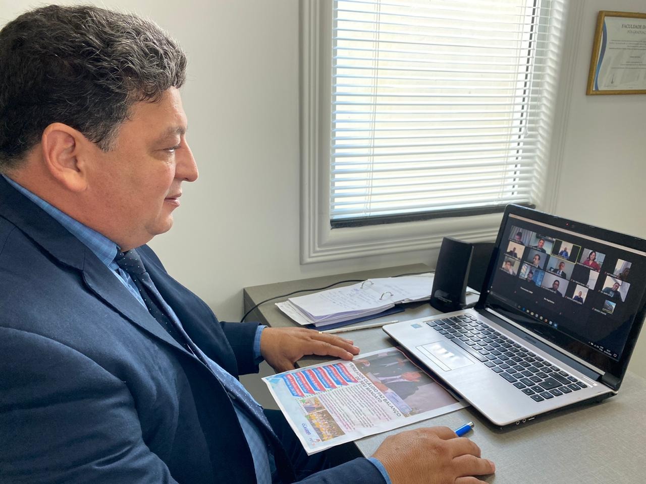 Cláudio Góes reivindica asfalto e operação tapa buracos para os bairros Congós e Boné Azul