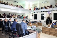 CMM aprova em dois turnos PLC que altera a tabela dos vencimentos dos profissionais da educação de Macapá