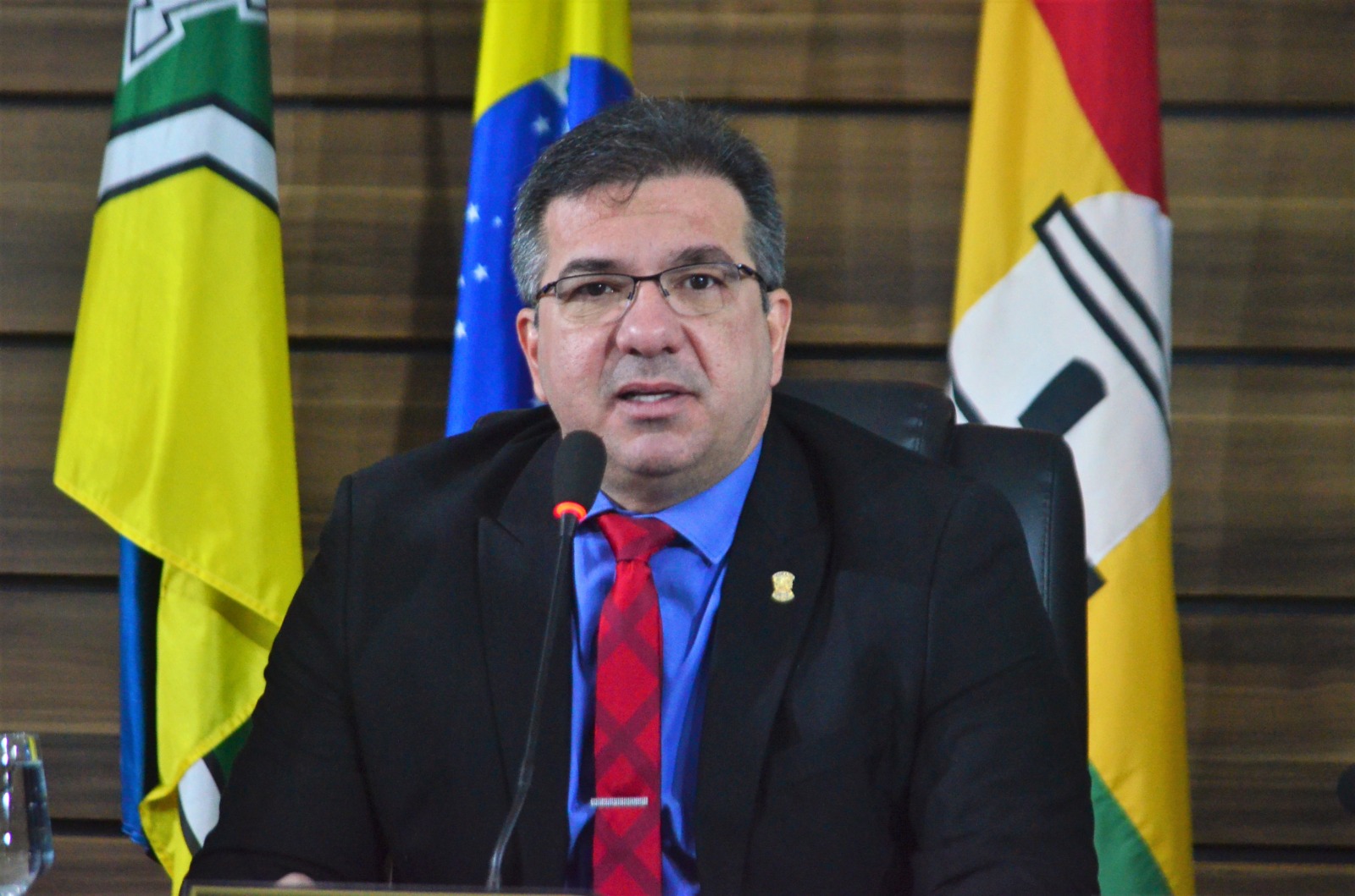 CMM aprova PL de Marcelo Dias que cria de Núcleo de Mediação Familiar, nas escolas públicas e privadas no combate a automutilação e suicídio