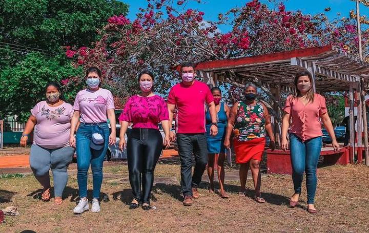 Comissão da Mulher da Câmara Municipal de Macapá leva ação social ao Abacate da Pedreira