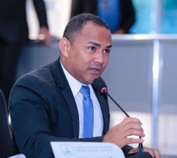 Dídio Silva luta por asfaltamento para a avenida Tupiniquins