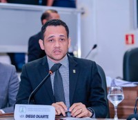 Diego Duarte solicita limpeza e revitalização para a praça do conjunto Laurindo Banha