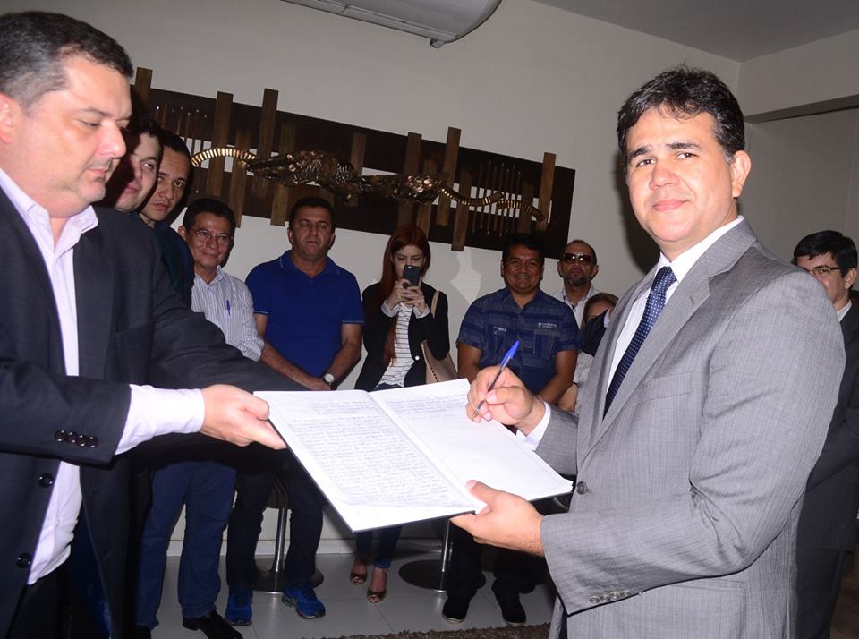 Dreiser Alencar é empossado vereador de Macapá