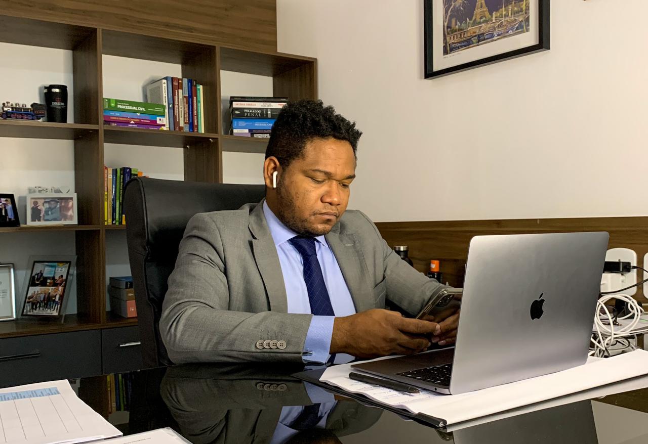 Dudu Tavares cobra manutenção de via em Macapá e regularização da coleta de lixo em comunidade rural