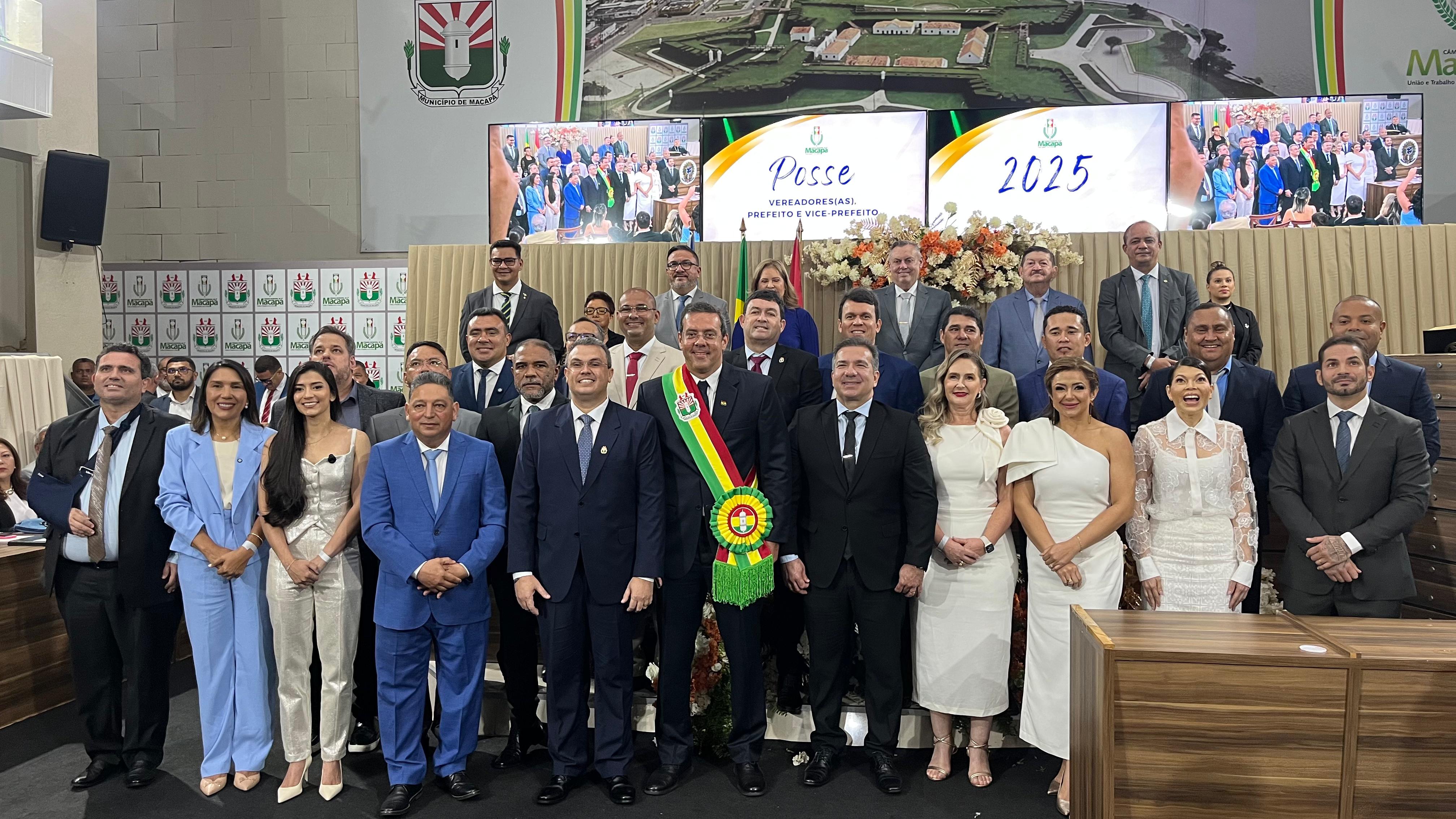 Em Ato Solene, Câmara de Macapá empossa vereadores, prefeito e vice-prefeito  