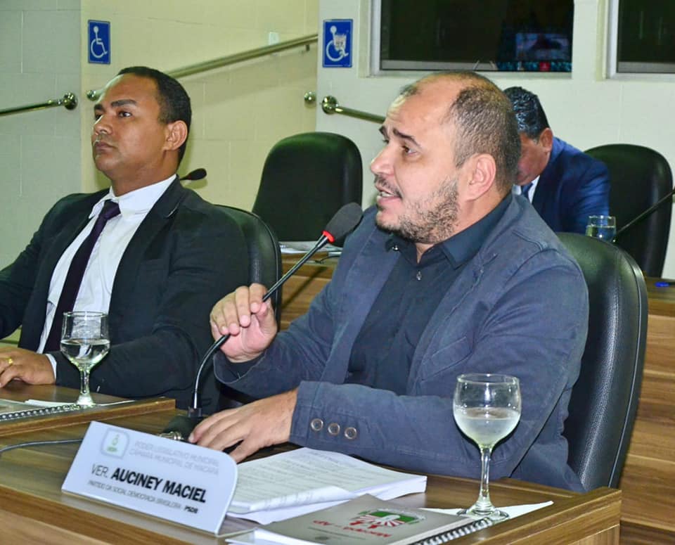 Excesso de buracos em Macapá é debatido pelos vereadores