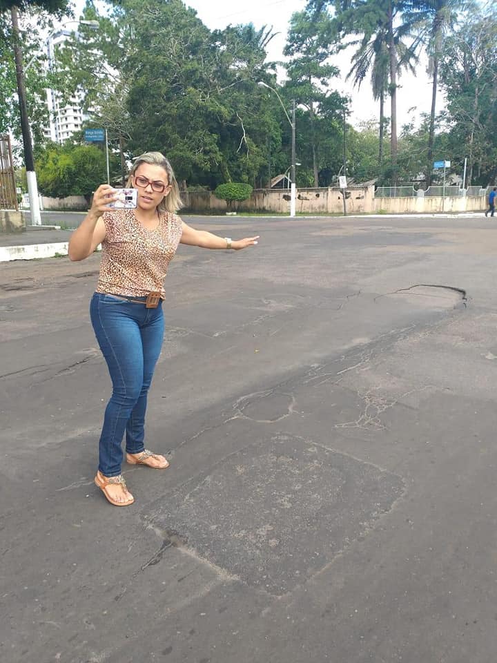 Guimarães solicita visita de secretarias de governo para solucionar problemática de uma via no Centro da cidade.