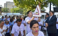 Imagem de Nossa Senhora de Nazaré é recebida por servidores da CMM