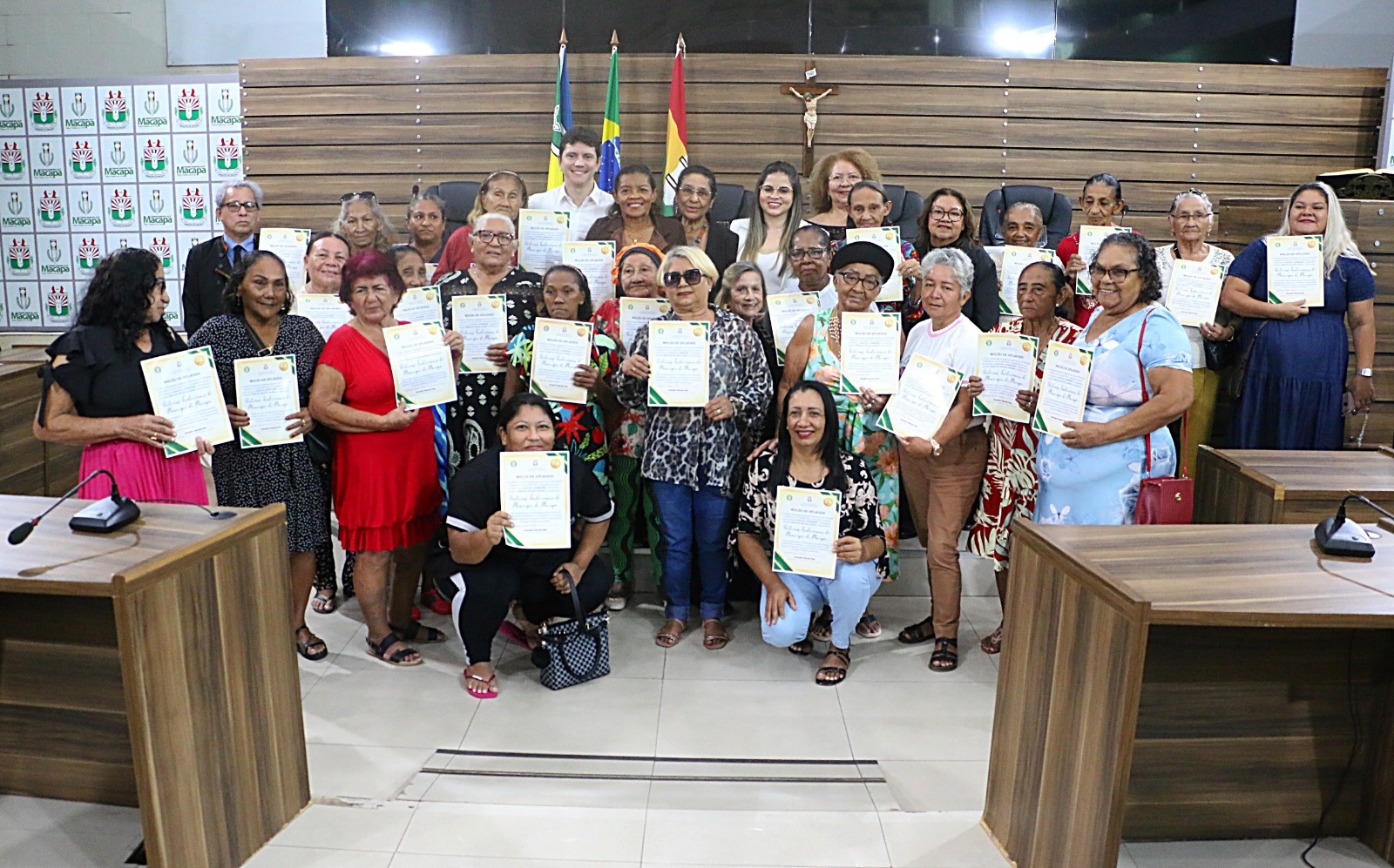 Janete Capiberibe promove Sessão Solene que celebra as parteiras tradicionais como Patrimônio Cultural e Imaterial no Brasil