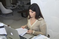 Luany Favacho quer inclusão de profissionais de limpeza pública no grupo de prioridades na vacinação