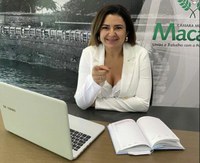 Maraína Martins cobra asfaltamento para a Avenida Padre Rinaldo Bossi, no Bairro Congós