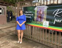 Maraína Martins pede apoio do deputado federal Vinícius Gurgel para construção de uma creche no residencial Miracema