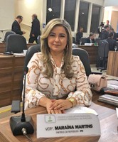 Maraína Martins reivindica recuperação de ruas de Macapá