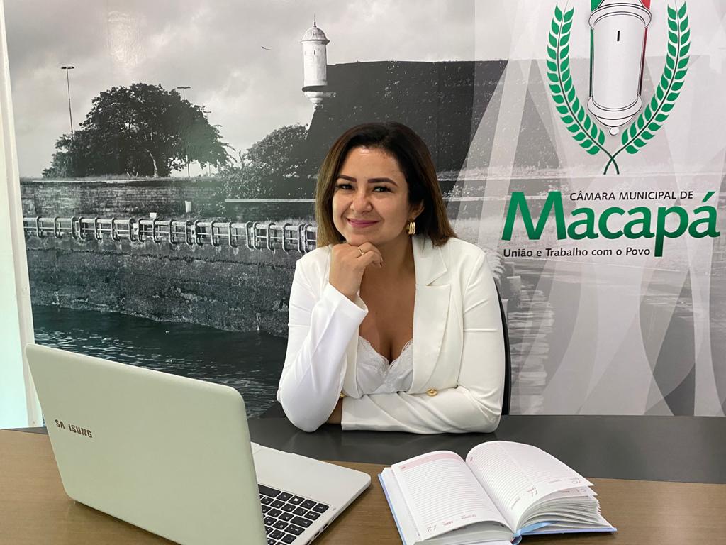 Maraína Martins reivindica serviços públicos em quatro bairros da capital