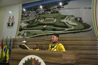 Mototaxistas utilizam Tribuna da Câmara de Vereadores para agradecer aprovação de lei