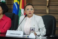 Patriciana Guimarães consegue linha de ônibus para o bairro Amazonas e transformador para o bairro Sol Nascente 