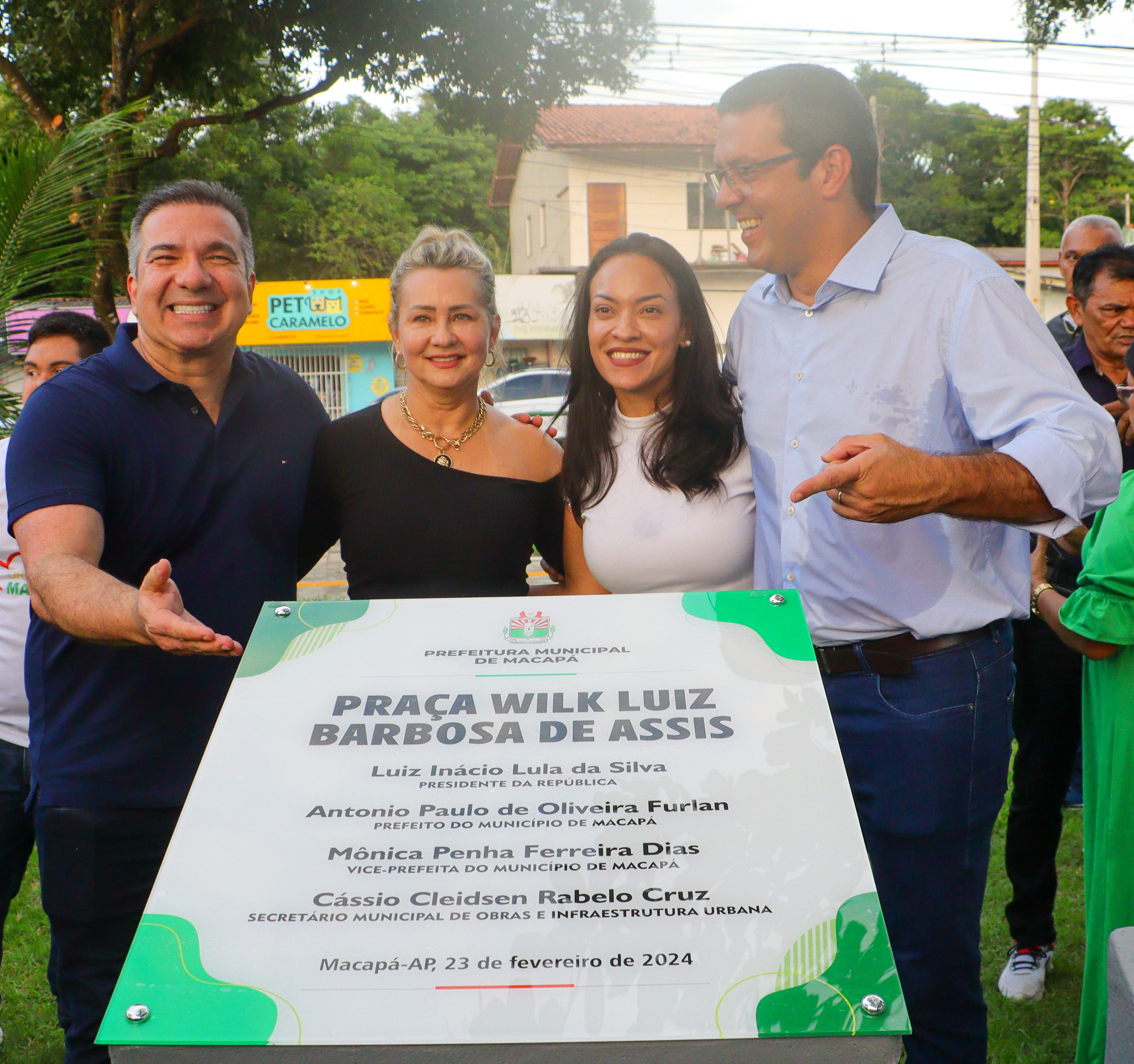 Presidente Marcelo Dias participa da reinauguração da praça do Bairro Cabralzinho, totalmente revitalizada
