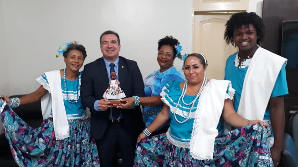 Presidente Marcelo Dias recebe grupos de Marabaixo, na Câmara de Vereadores de Macapá