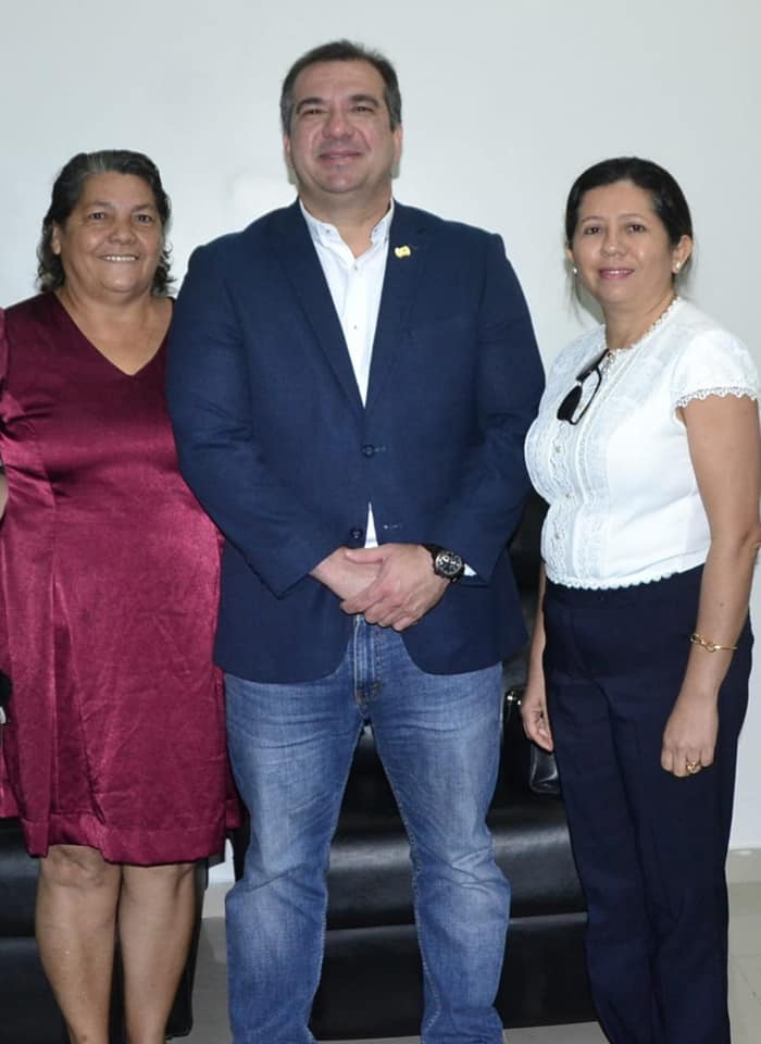 Presidente Marcelo Dias recebe representantes de técnicos em saúde bucal