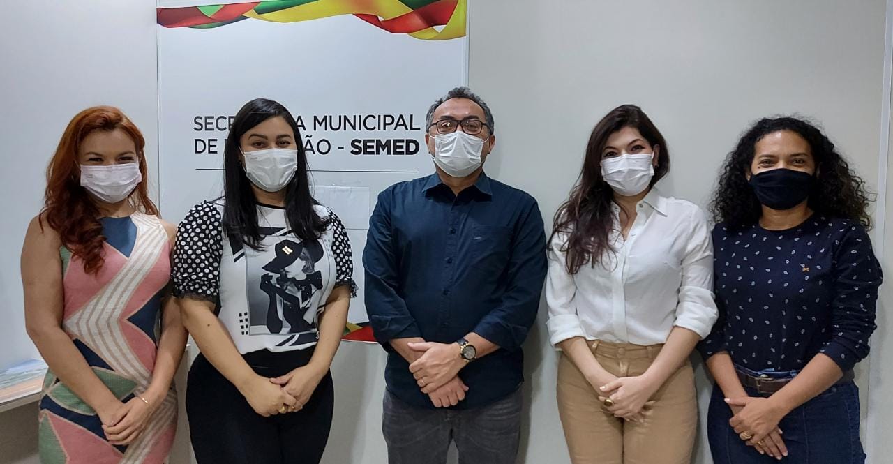 Procuradoria Especial da Mulher da CMM firma parceria com a Semed para atuar nas escolas municipais