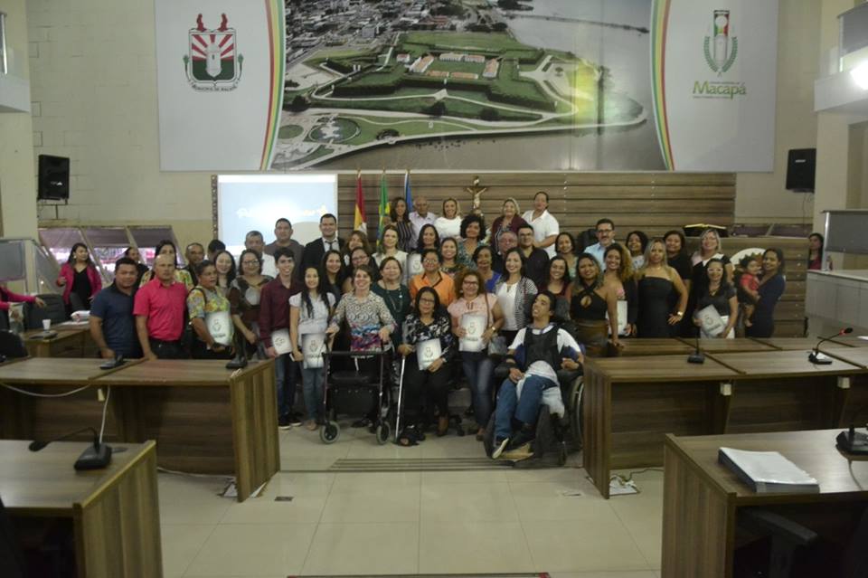 Professores são homenageados pela vereadora Patriciana Guimarães