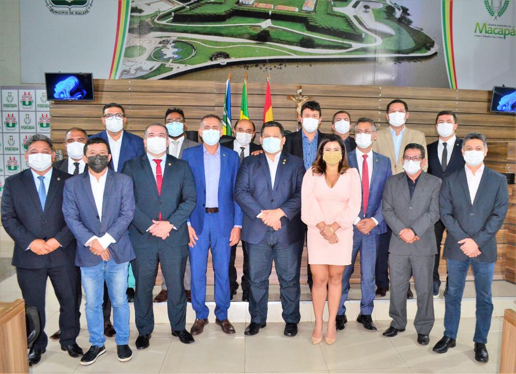 Senador Davi garante recurso para reforma e adaptações do Palácio Janary Nunes. Iniciativa visa atender exigências de acessibilidade no prédio que nunca passou por reforma desde a inauguração há 37 anos