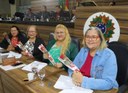 Servidoras com 39 anos de serviços prestados à Câmara de Vereadores são homenageadas