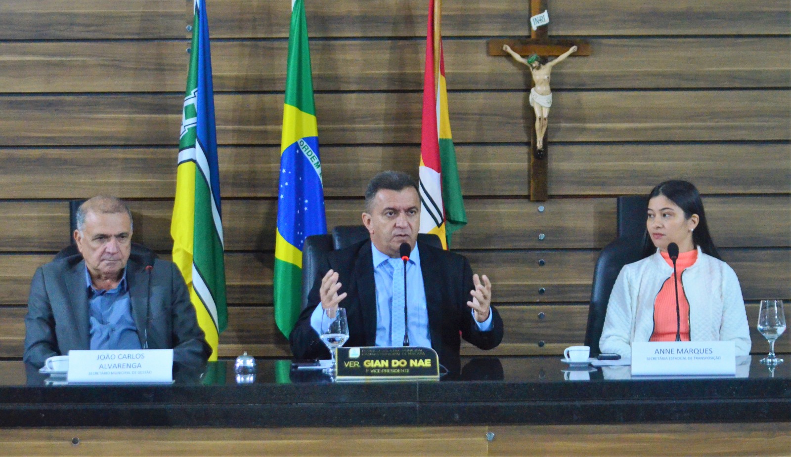 Transposição para o Governo Federal é tema de debate no plenário da Câmara de Vereadores