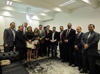 Vereador Acácio Favacho lidera comitiva em Brasília que articula modernização da Câmara Municipal de Macapá