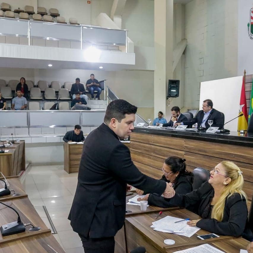 Vereador Acácio Favacho pede melhorias para os bairros de Macapá.