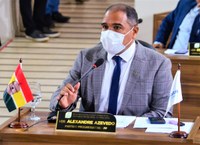 Vereador Alexandre Azevedo pede asfalto para os Bairros Coração, Buritis e Marabaixo II