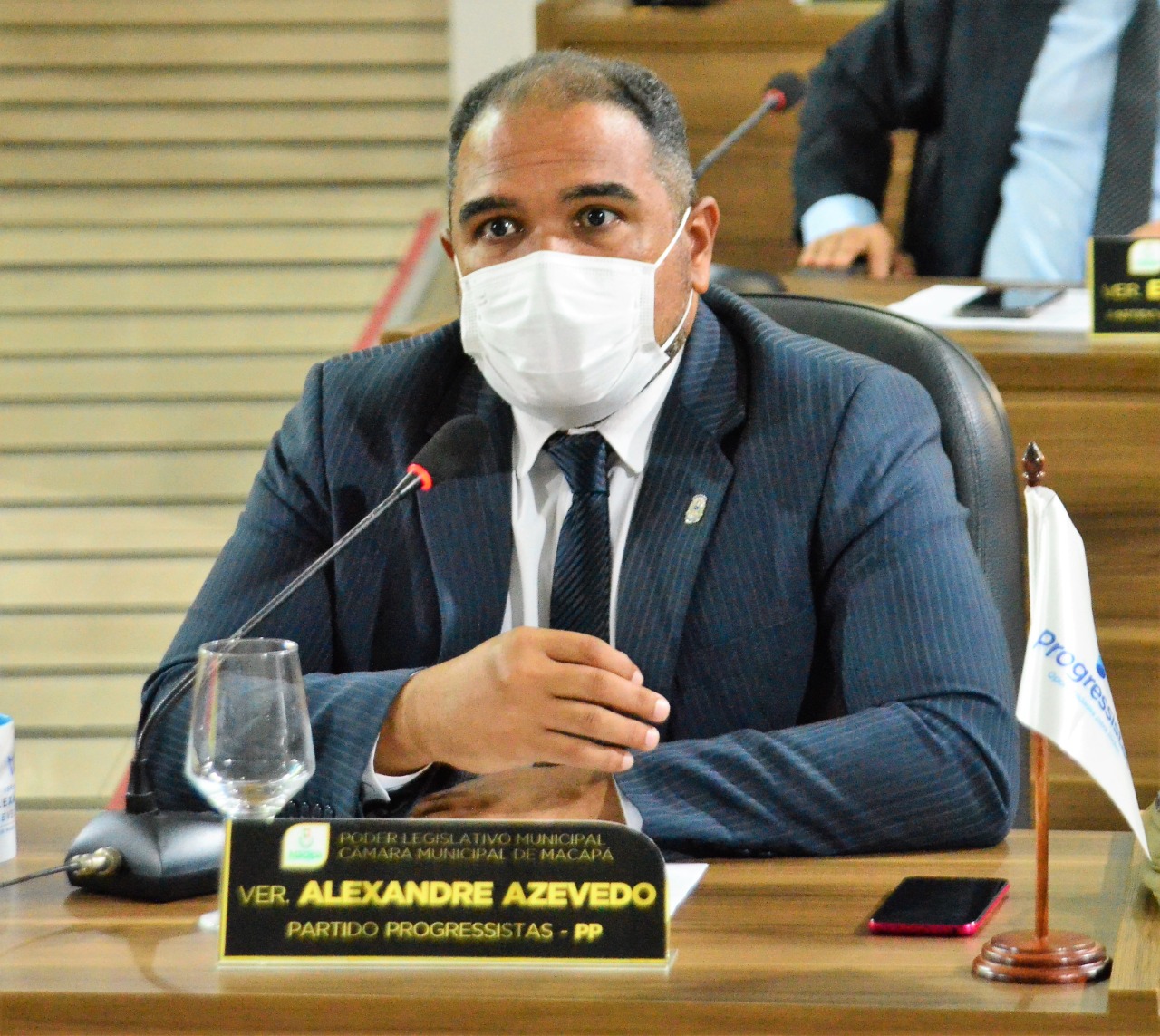 Vereador Alexandre Azevedo requer que professores e funcionários das escolas municipais recebam capacitação em primeiros socorros