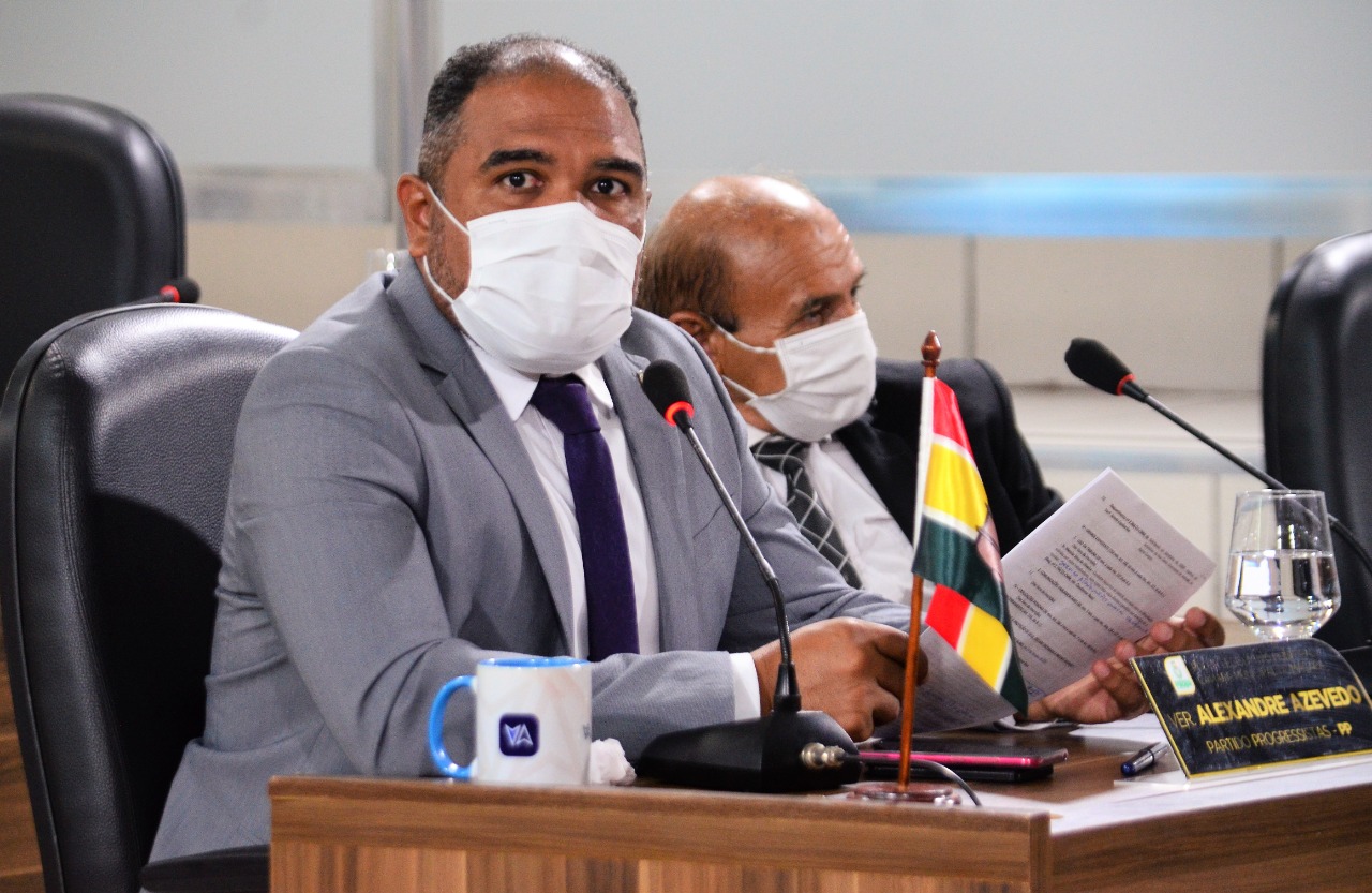 Vereador Alexandre Azevedo solicita emendas ao deputado federal André Abdon para TFD municipal e Futlama