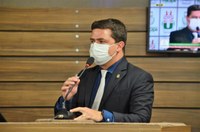 Vereador Bruno Santos apresenta PL que regulamenta atividades de compra e venda de sucatas em Macapá